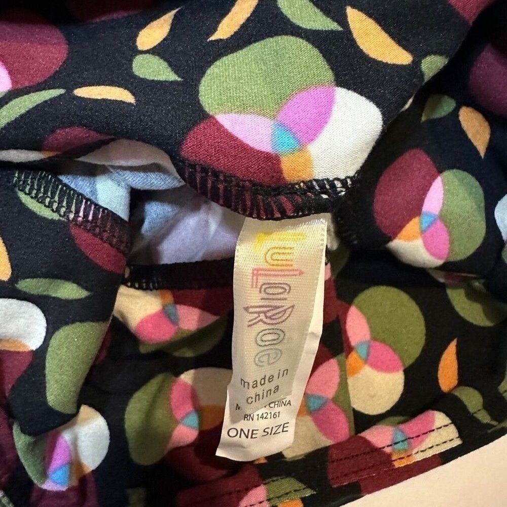 LuLaRoe Solid Black Background Round Circles Patt… - image 5